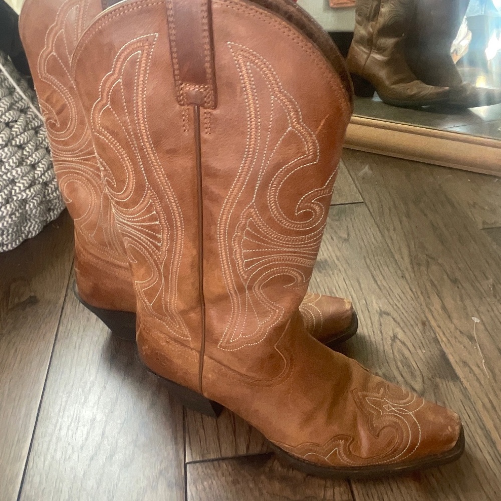 Ariat Cowboy Boots
